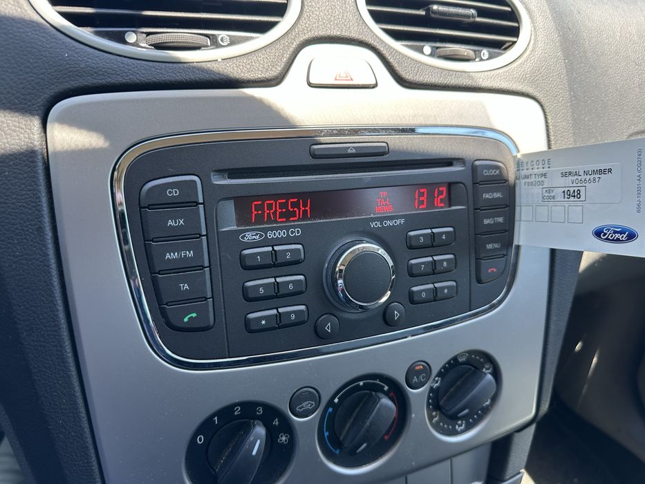 CD за Форд Фокус!