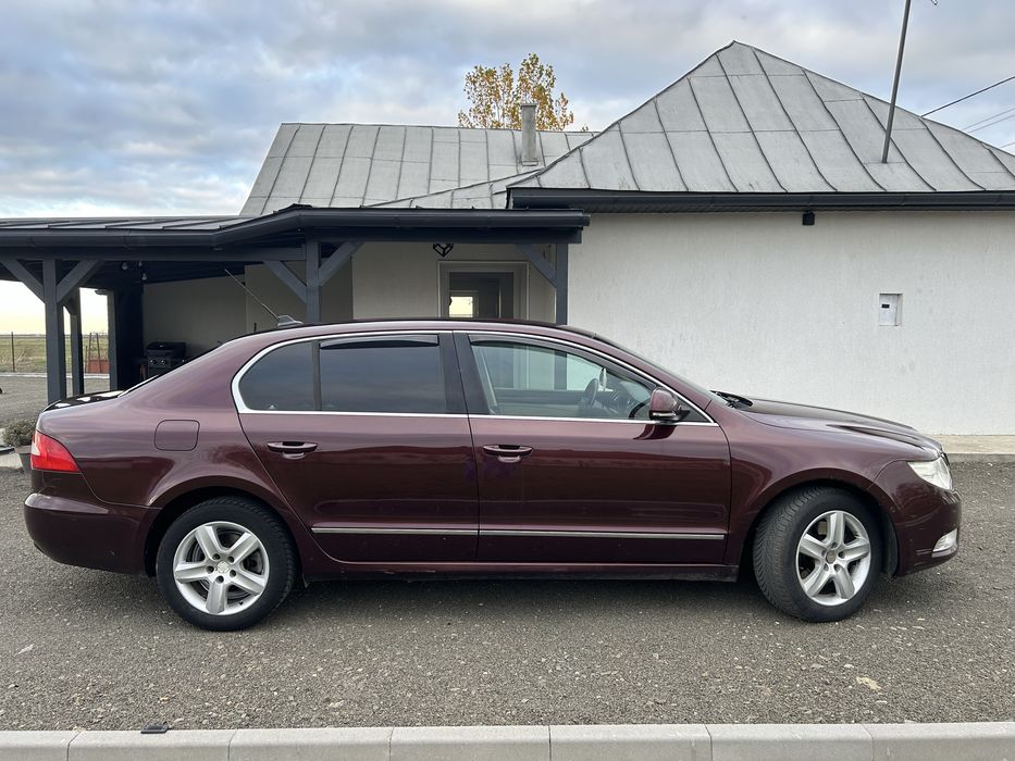 Skoda Superb 170 cp 4900 euro