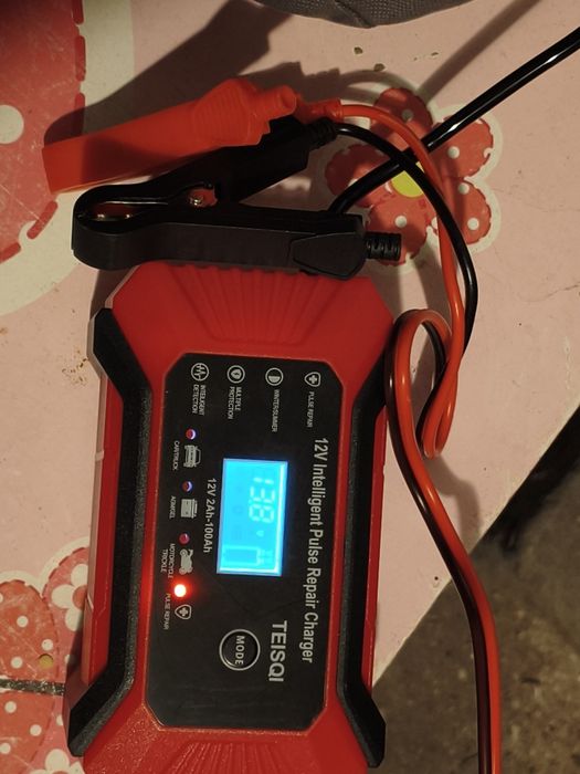 Redresor inteligent 12V 6A – pentru baterii până la 100Ah