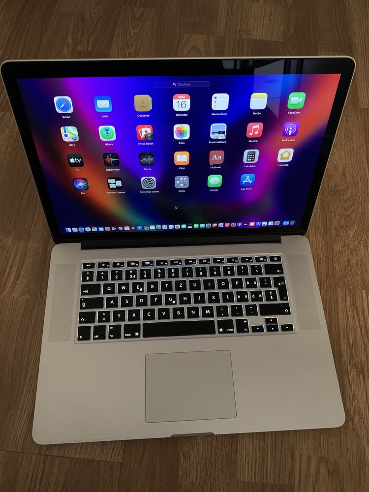 MacBook Pro Slim intel core i7,Tastatura luminata,8gb ram,SSD 128gb