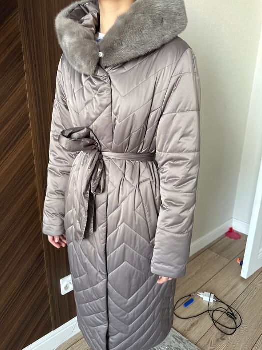 Продам очень теплую куртку