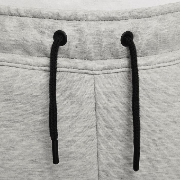 Оригинално ново долнище Nike Tech Fleece