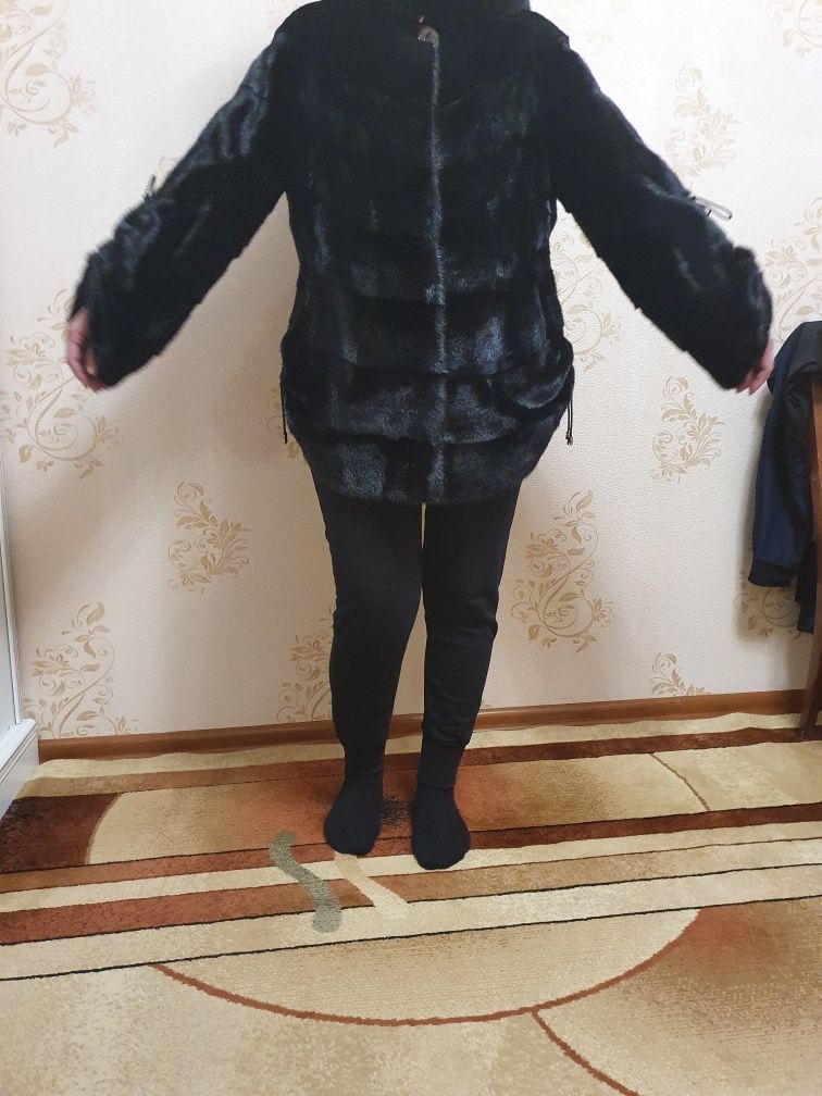 Продам шубу норковую