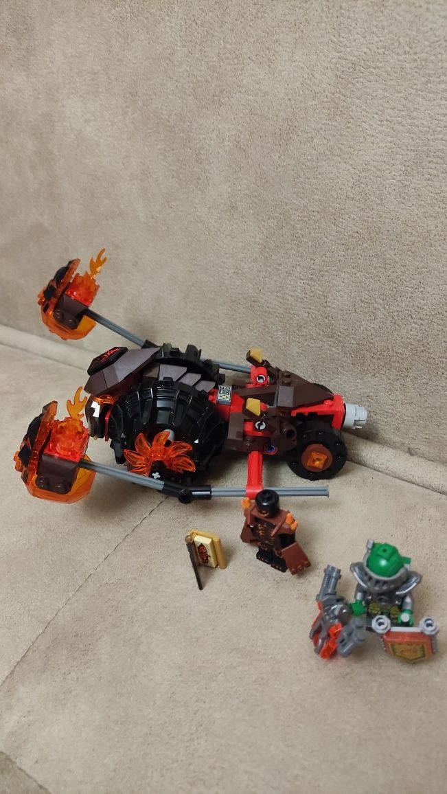 LEGO NEXO KNIGHTS 70313 - Лава унищожителя на Молтор