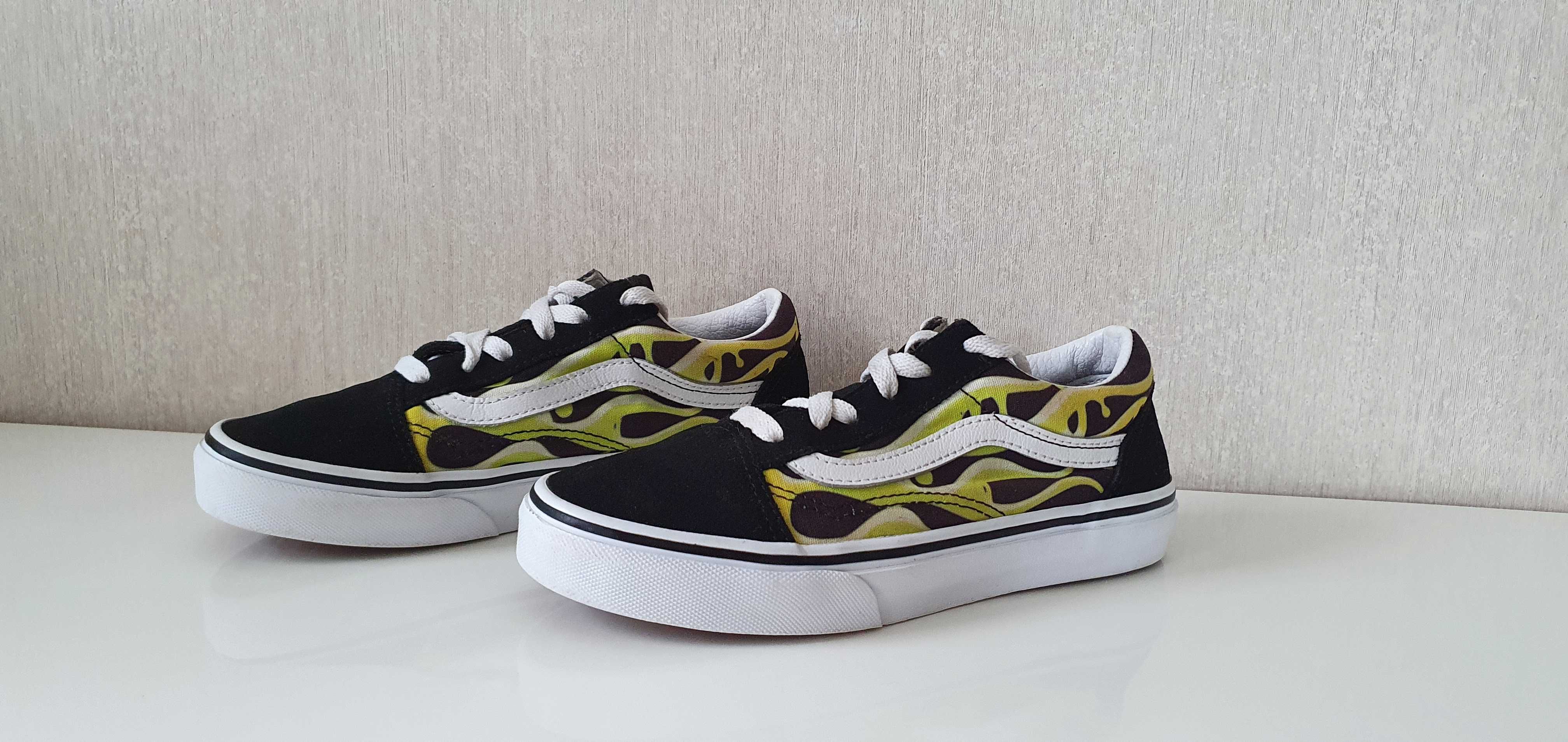 tenisi copii Vans Old Skool marimea 34/impecabili