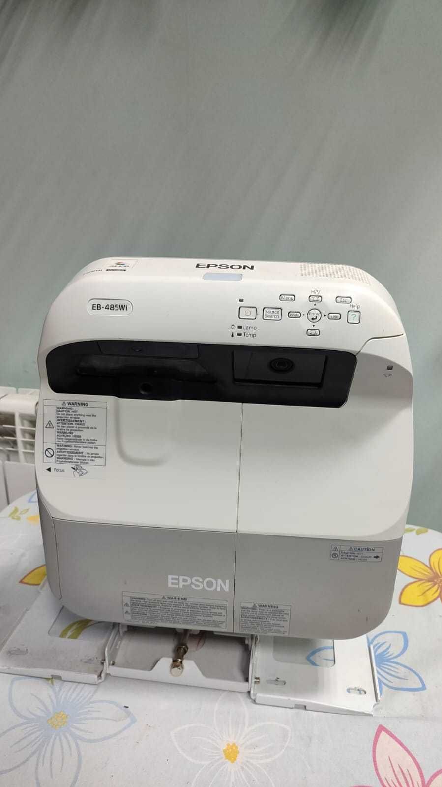 Продам проектор Epson EB-485Wi