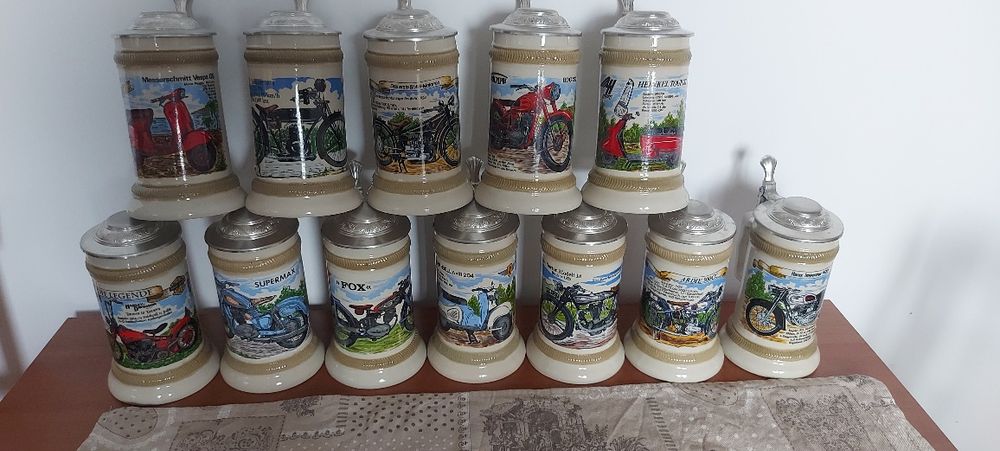 12 Halbe de colectie cu motociclete( pret pe bucata )