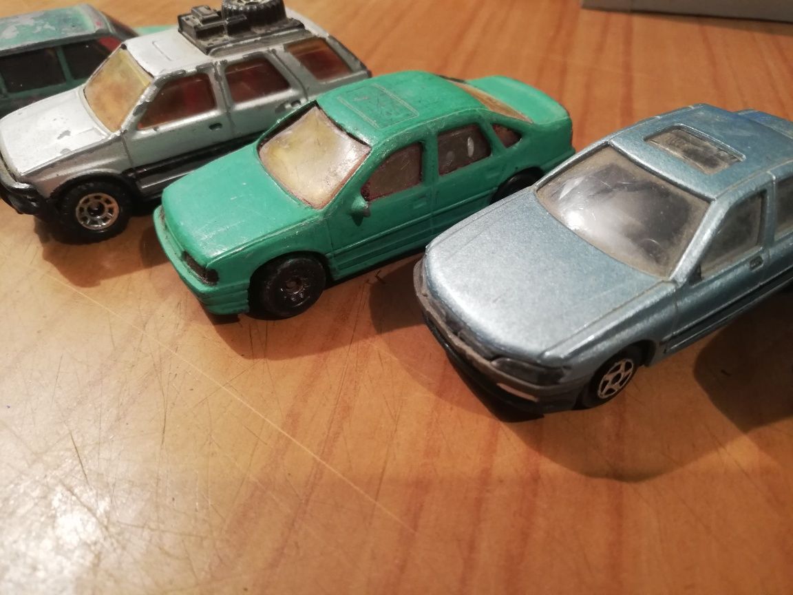 Macheta matchbox opel vectra 1989