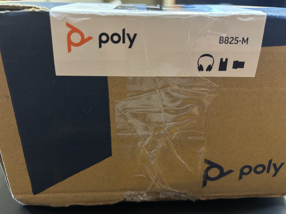Plantronics Voyager Focus UC Poly