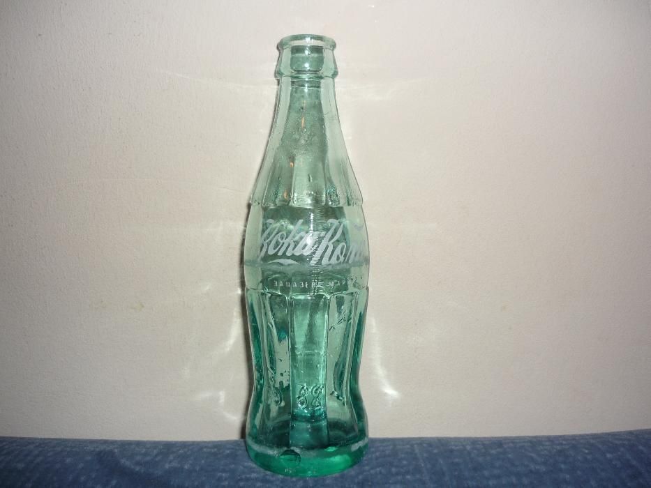 Бутилка от Кока-Кола от 80-те години на ХХ век