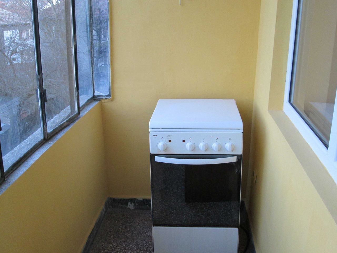 Дава се под наем Тристаен апартамент в Видин, Център - 120 кв.м за 280.5 € - Снимка #15