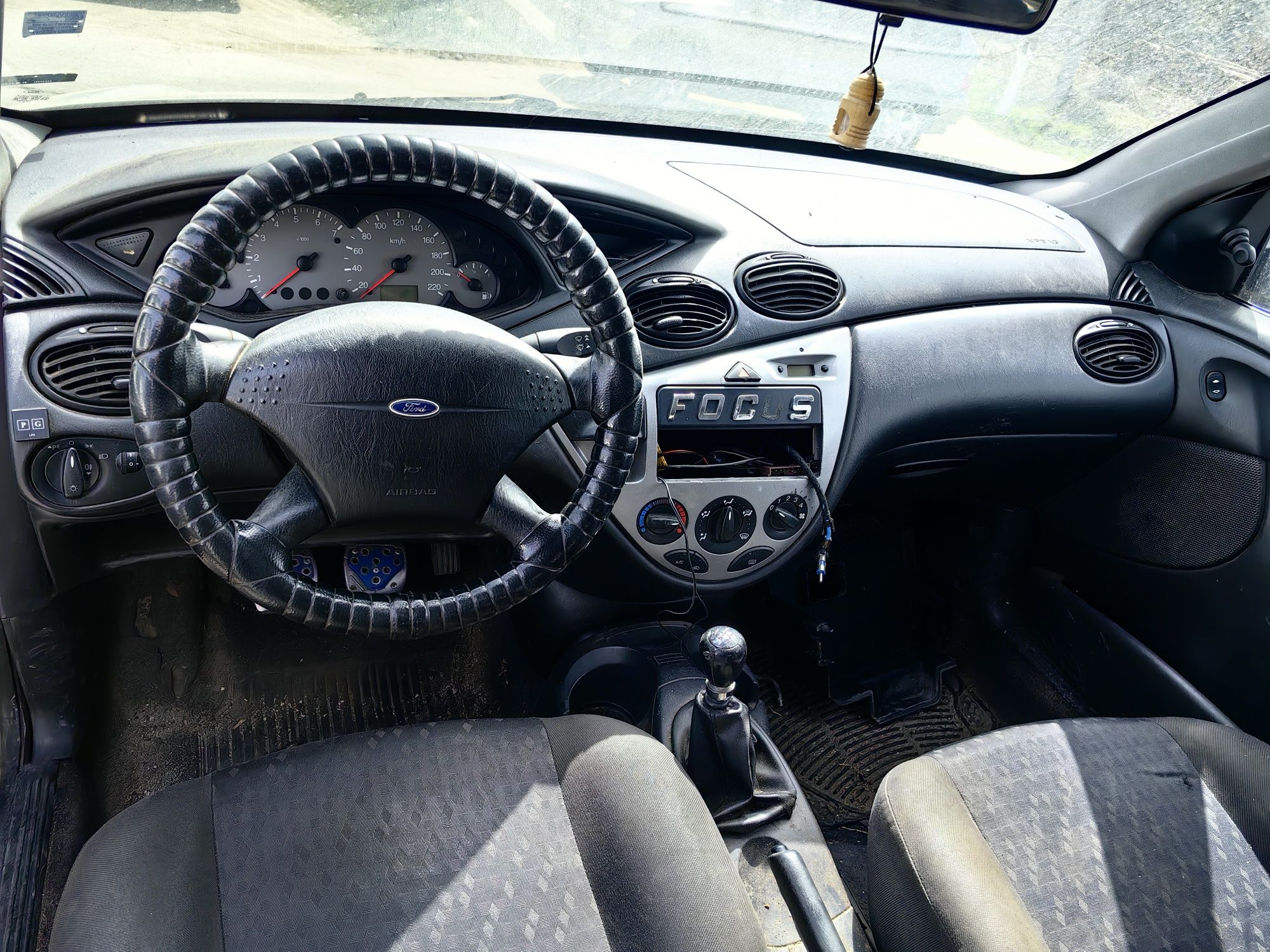 Ford focus 1.4 16v