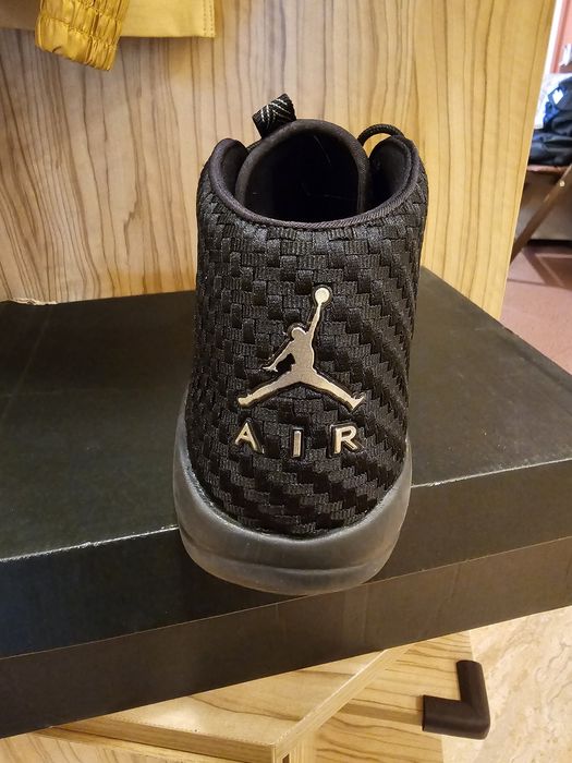 Jordan спортно елегантни обувки