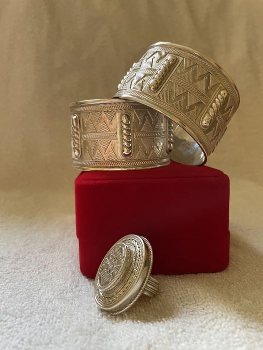 Таза күміс браслет