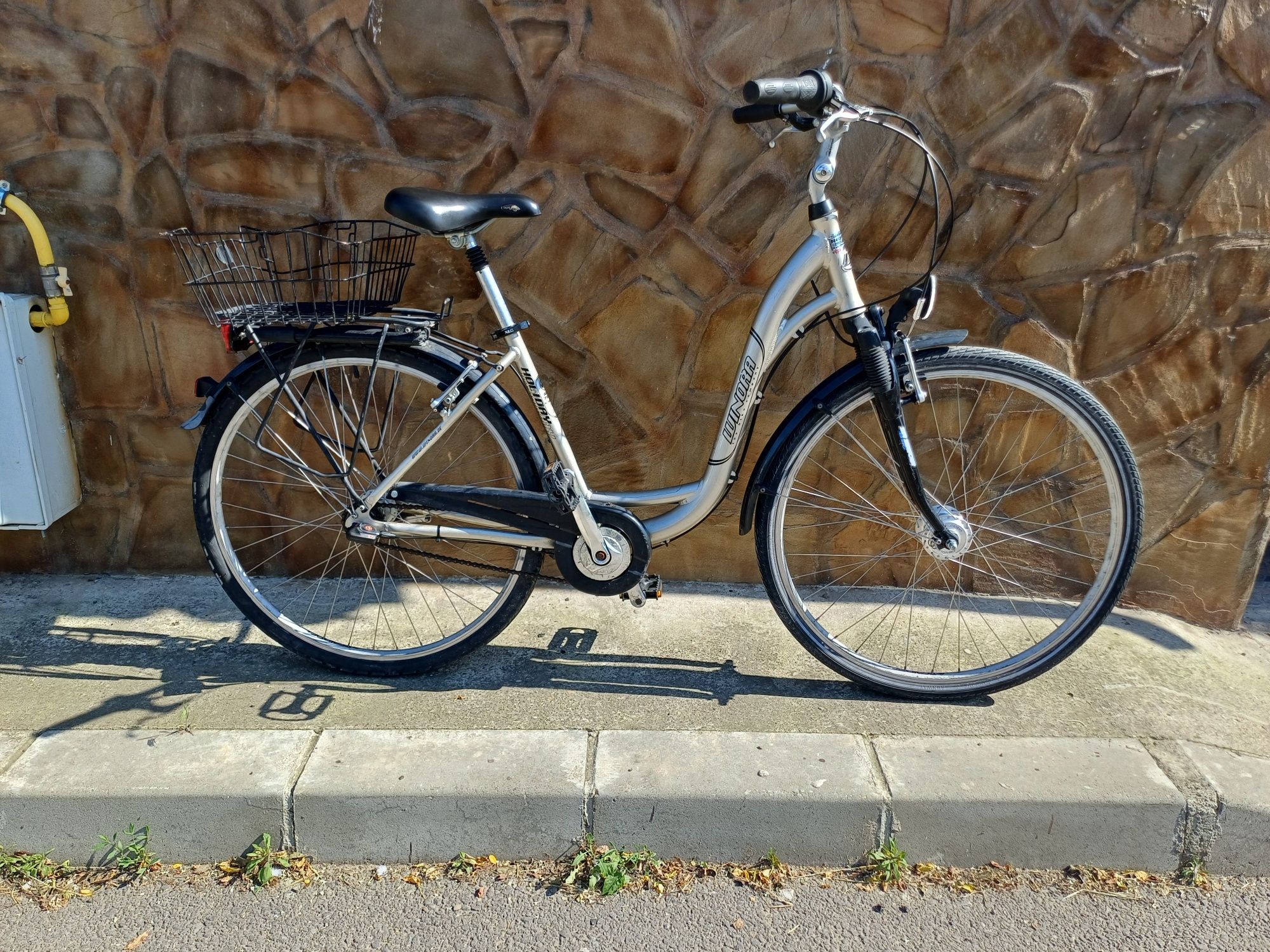 Vând /schimb bicicletă Winora, roți pe 28!