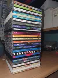 Vand 46 compilatii cu muzica anilor 90