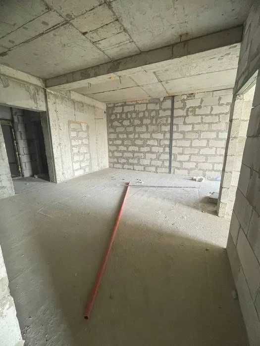 3-комнатная студия в Metropol, без ремонта, 8 этаж, Минор`