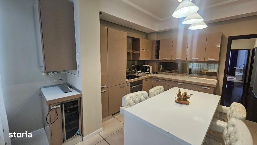 Apartament 4 camere Cetate