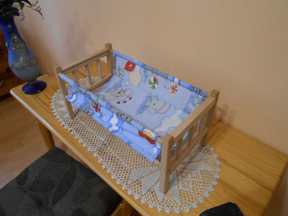 Натурално легло за кукла със хамак