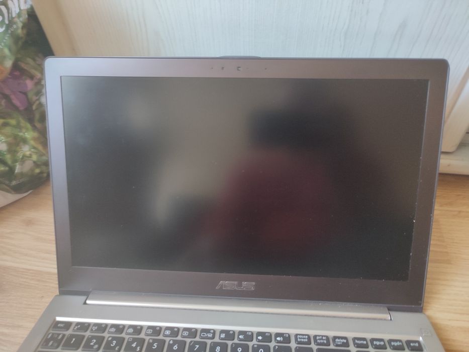 Amsamblu display Asus U500V - Capac + Rama. + Display + Balamale