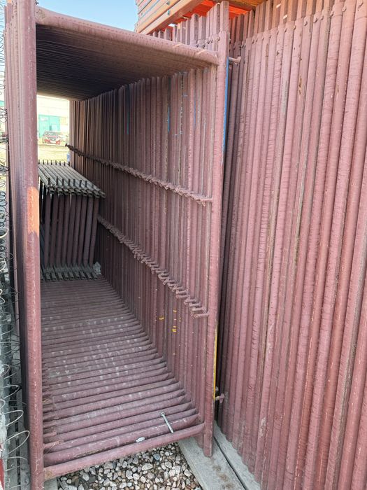 Продам строительные леса  48 труба . 2000м2 новые производство