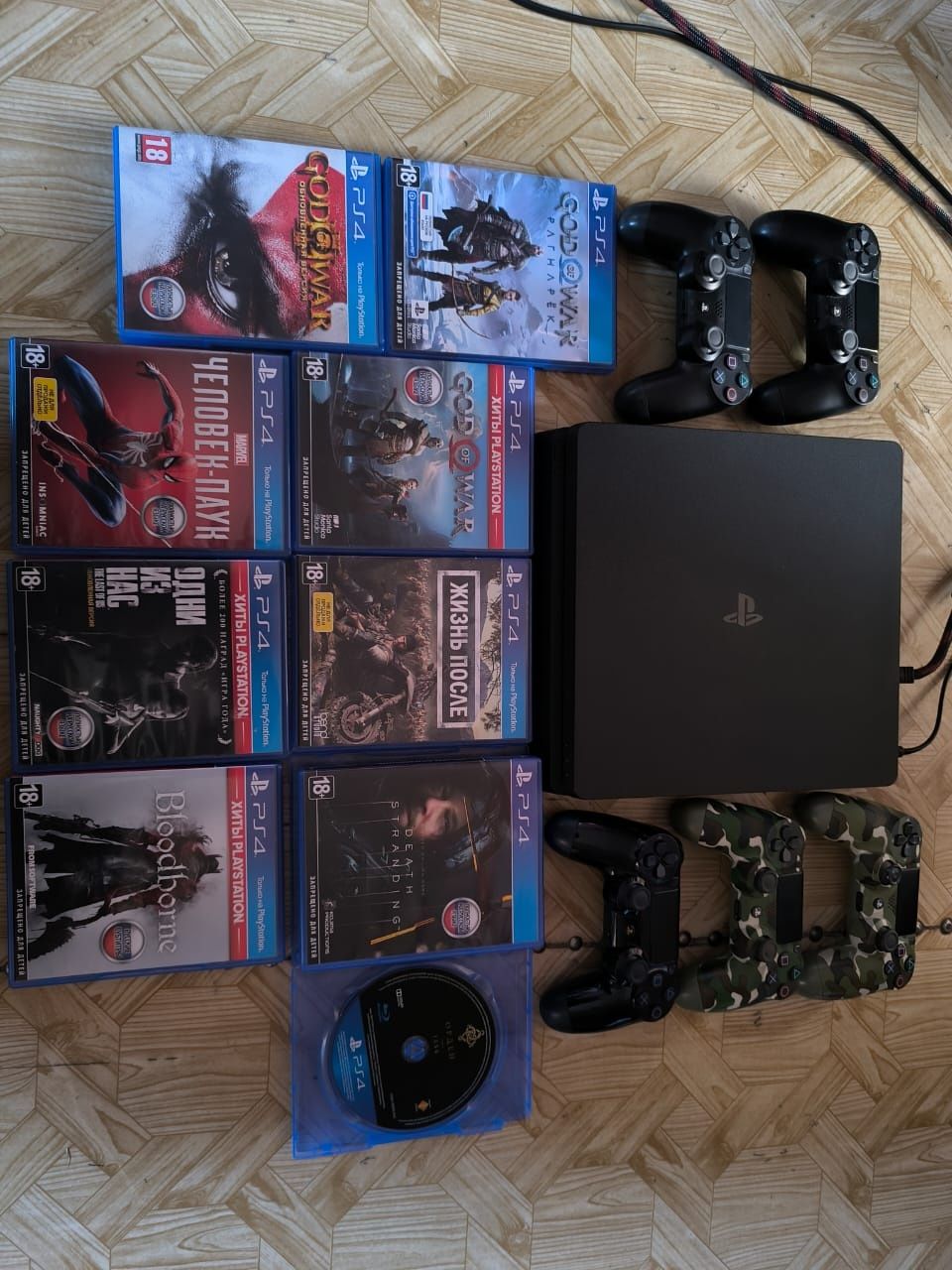 Продам приставку игровую!