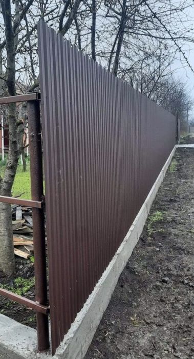 Garduri din plasa bordurata sipca metalica tabla cutata