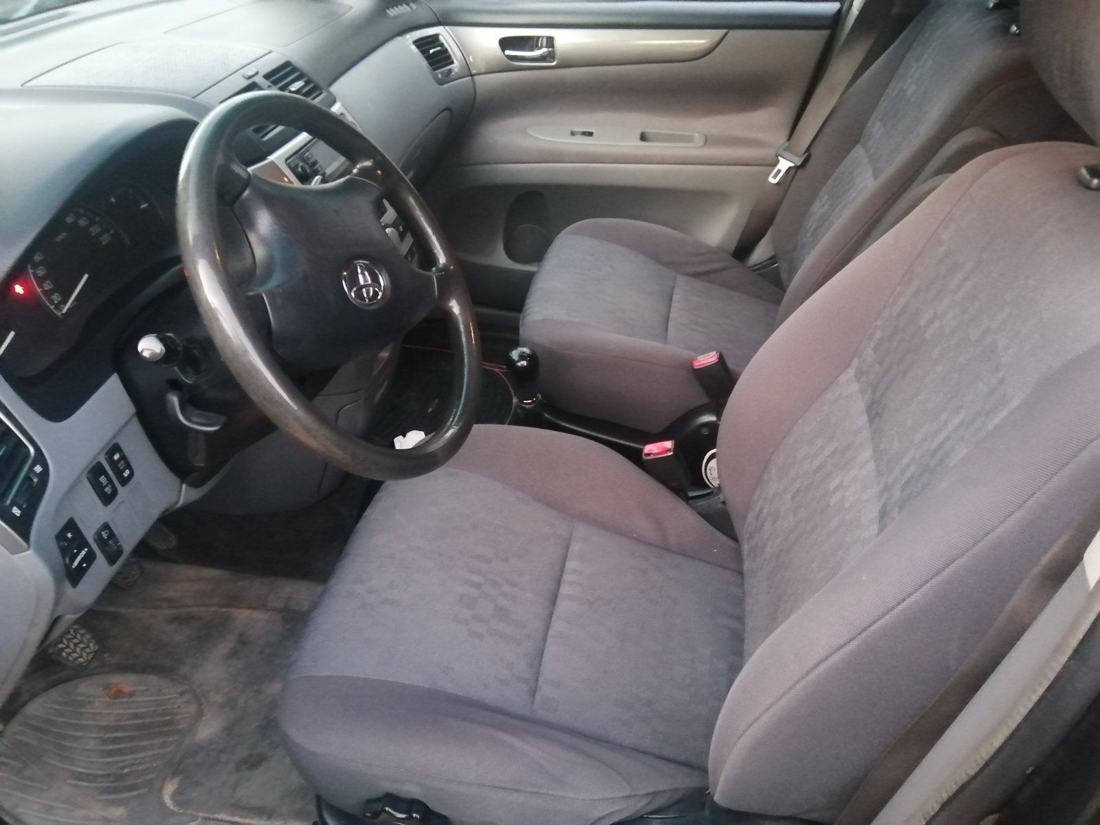 Toyota Avensis verso D4D
Тойота Авенсис Версо Д4Д