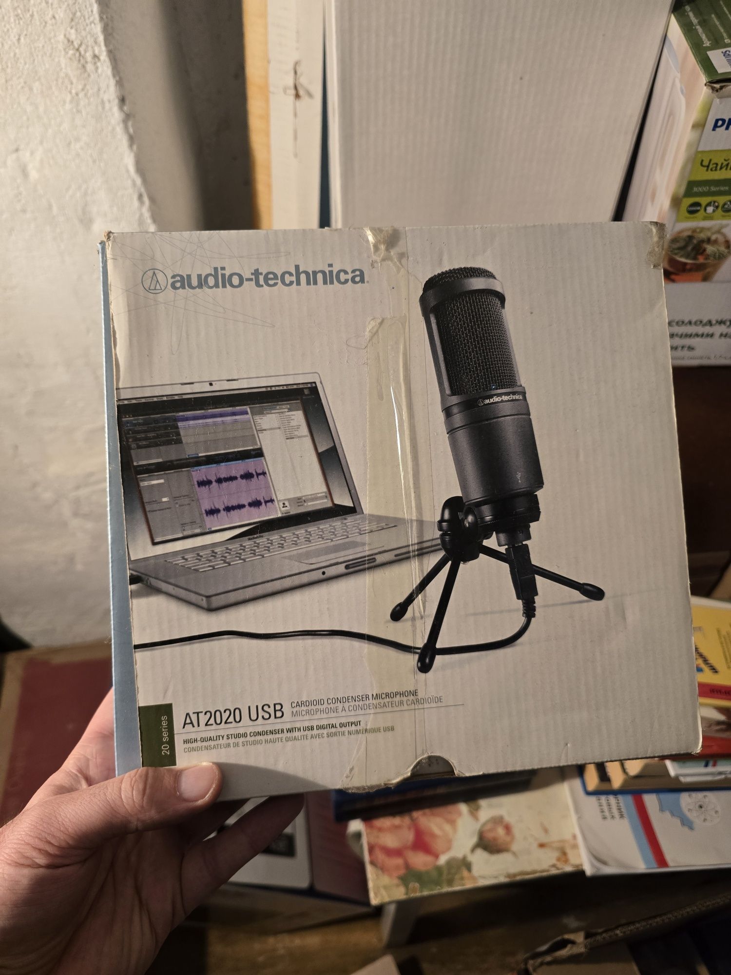 Продам микрофон audio technica at 2020 usb (обмен)