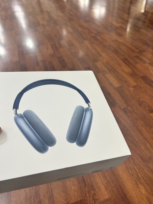 Продам Airpods Max