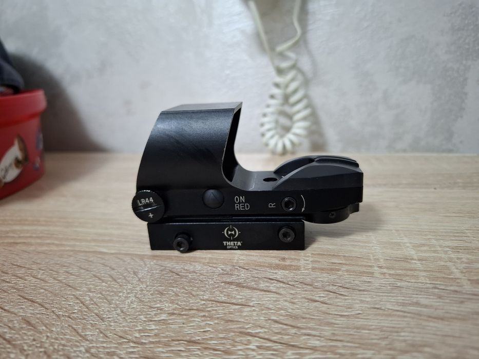 Red dot airsoft theta
