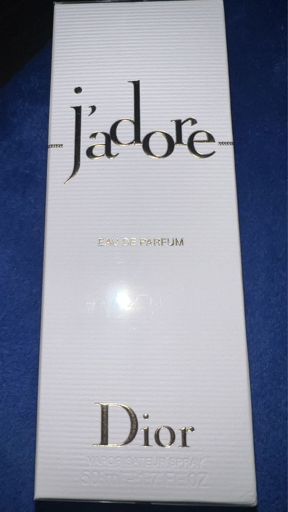 Apa de parfum J’Adore Dior
