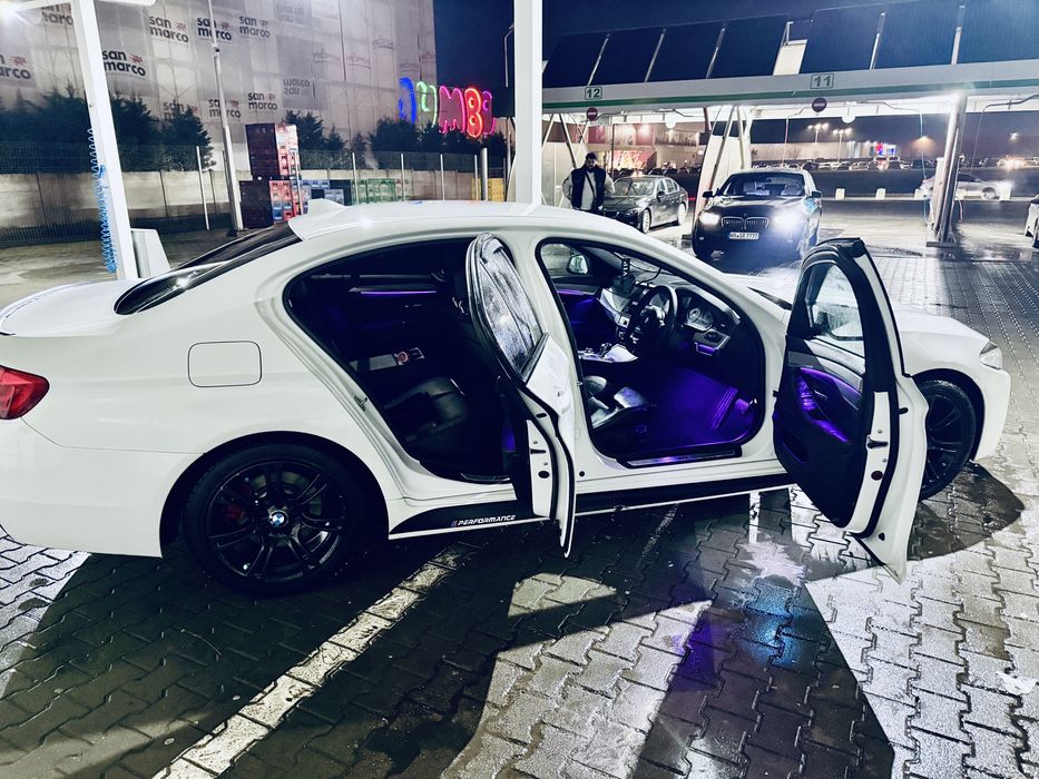 Vand sau schimb Bmw F10