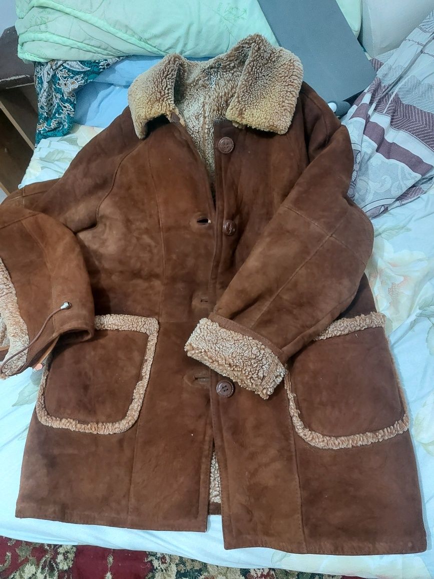 Продам натуральную женскую дублёнку