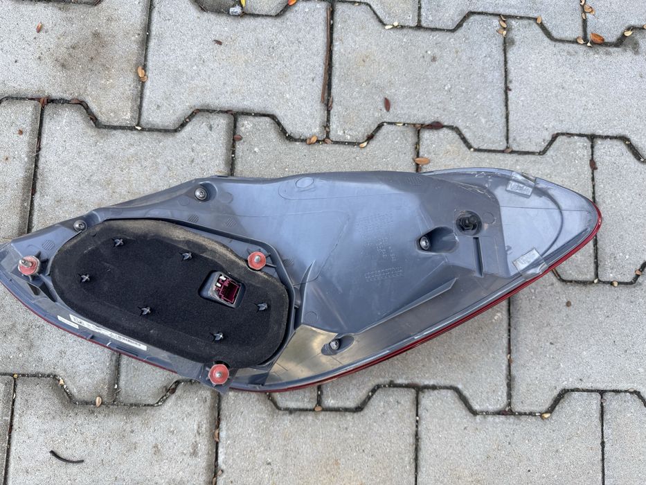 Оригинален ляв стоп за Mercedes C-class W205 USA(американски)