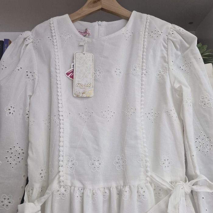 Rochita fetite 14-15 ani