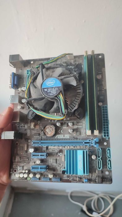 Asus дънна платка с процесор и RAM