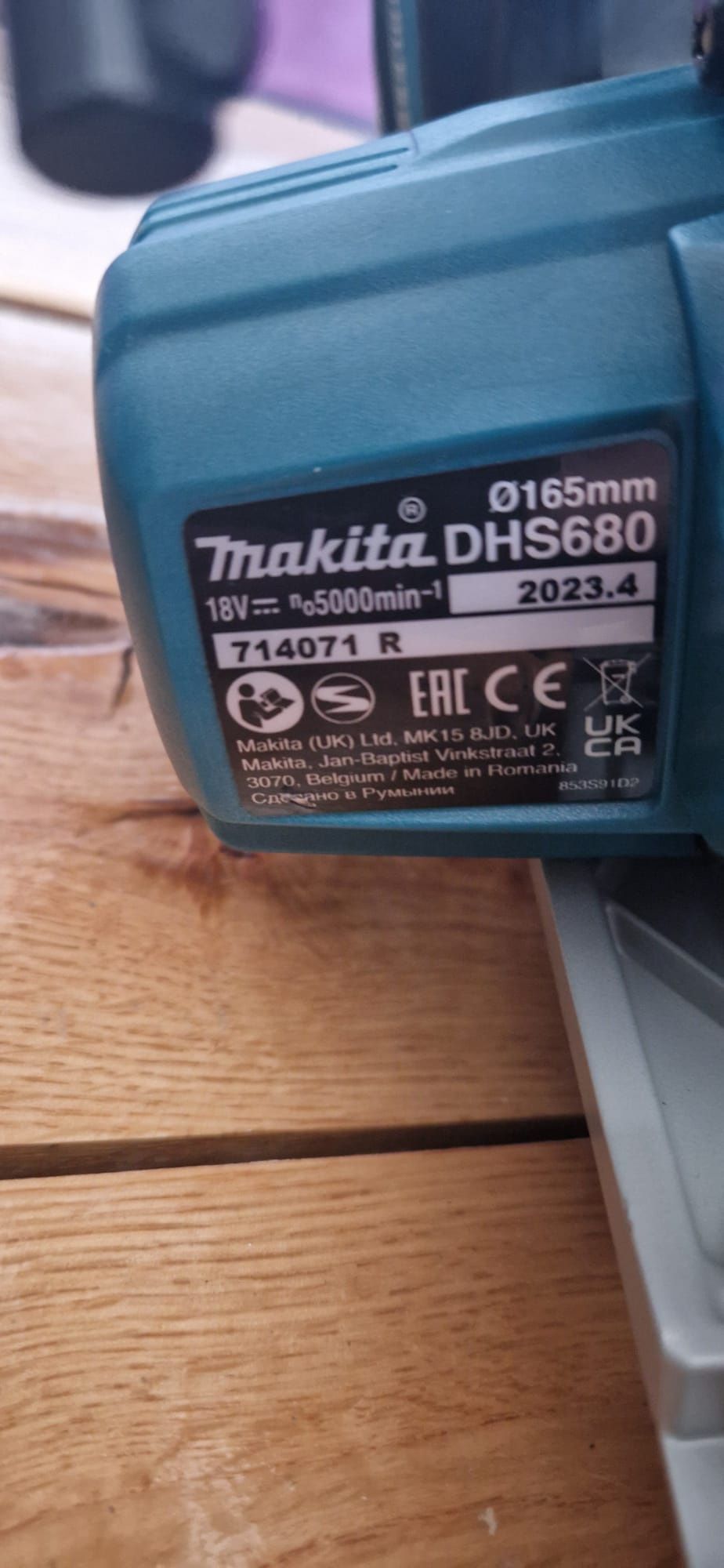 Makita circular pe acumulator