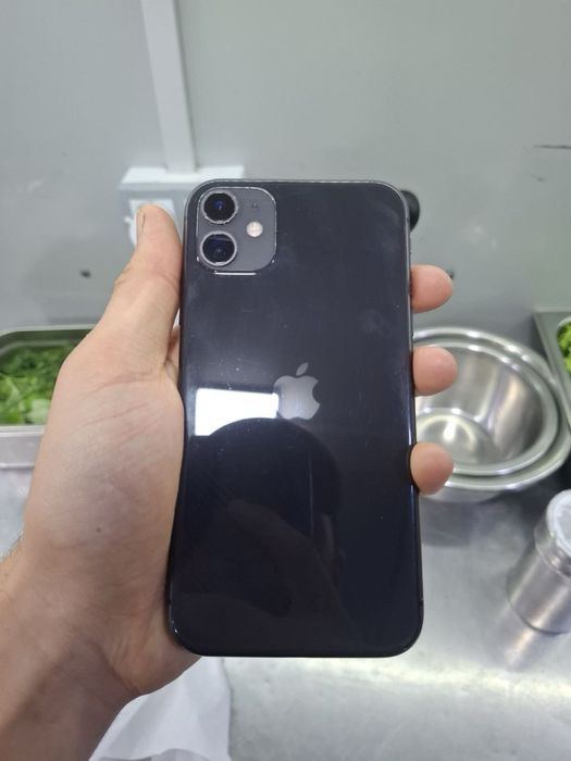 Iphone 11 sotiladi