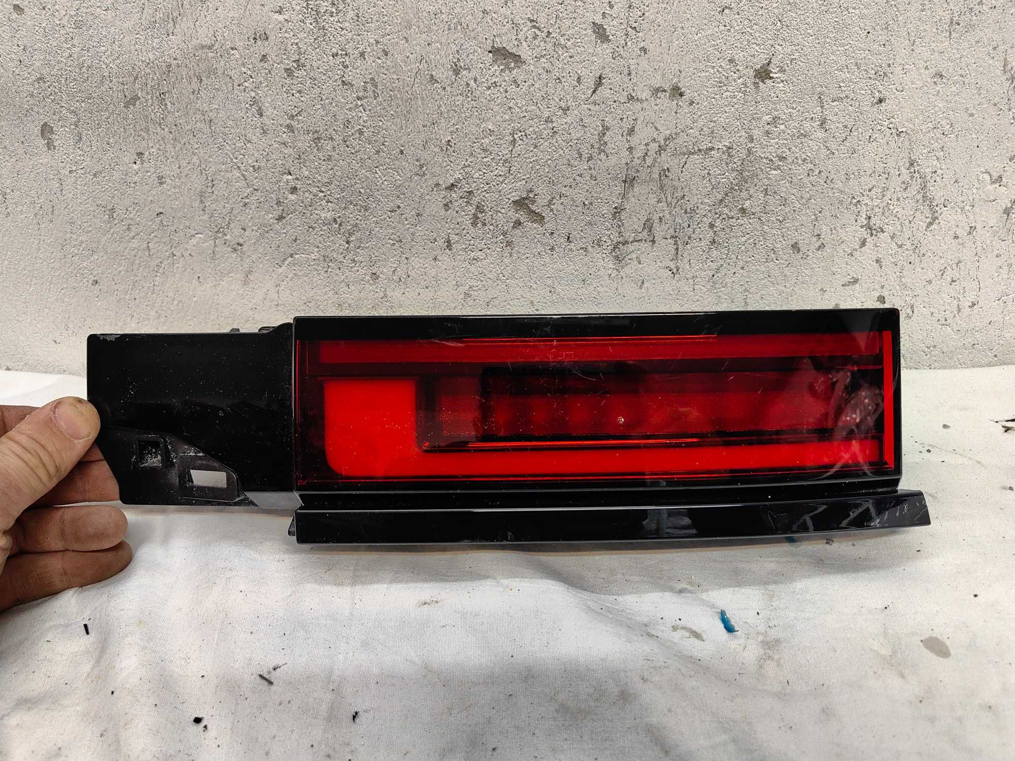 Оригинален стоп Land Rover Range Rover Sport MK3 2022 Led
