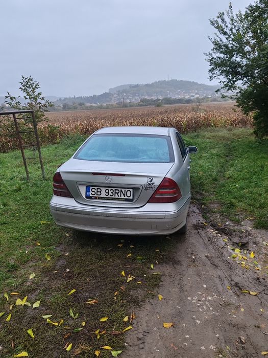 Mercedes c200/w203