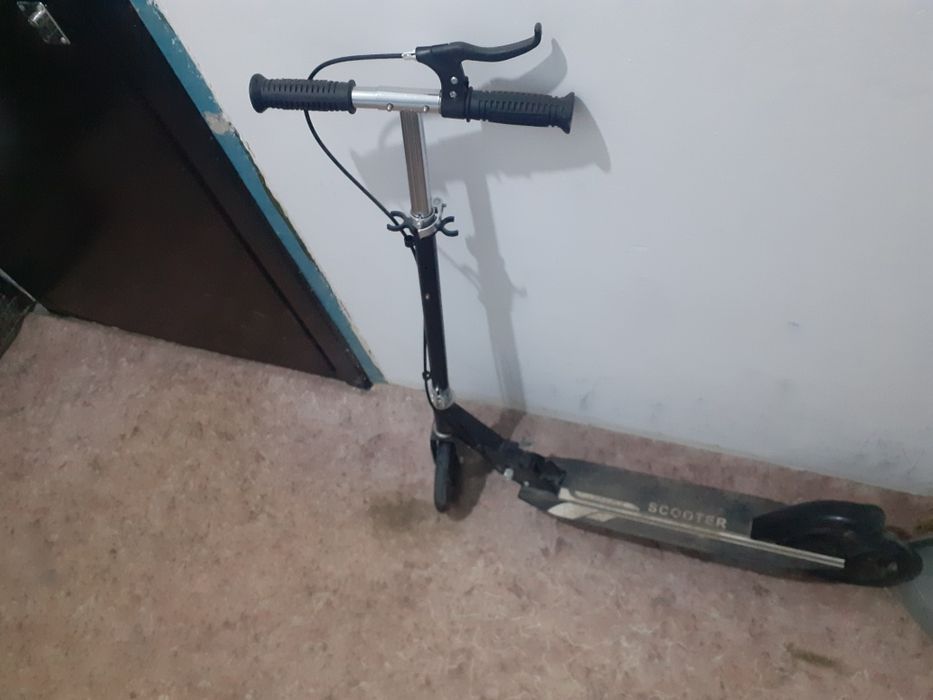 Самокат и вело 2 шт в хорошем состоянии