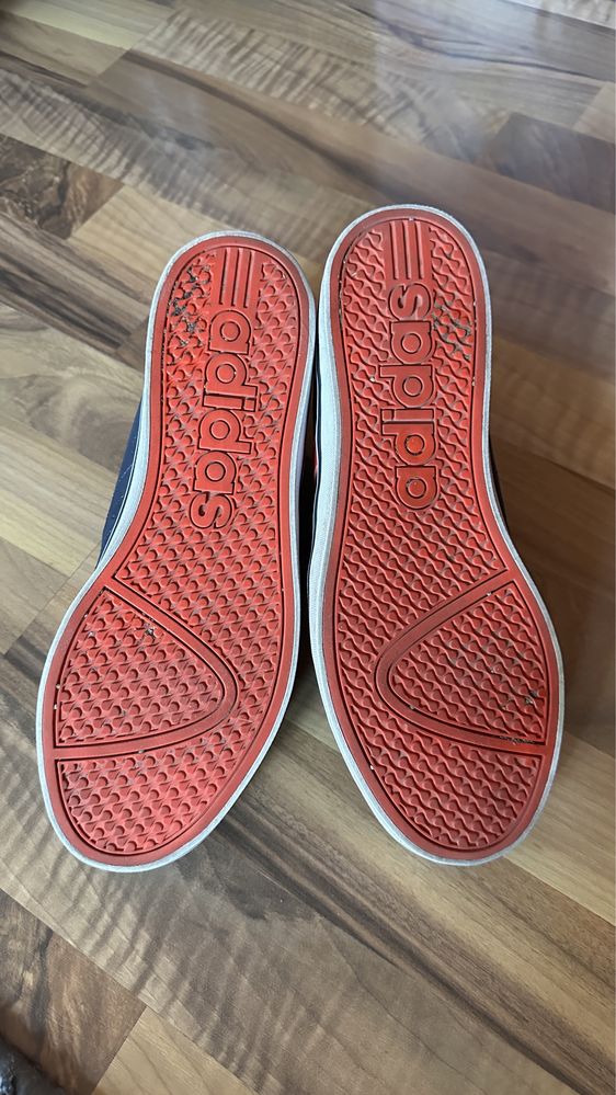 Маратонки adidas