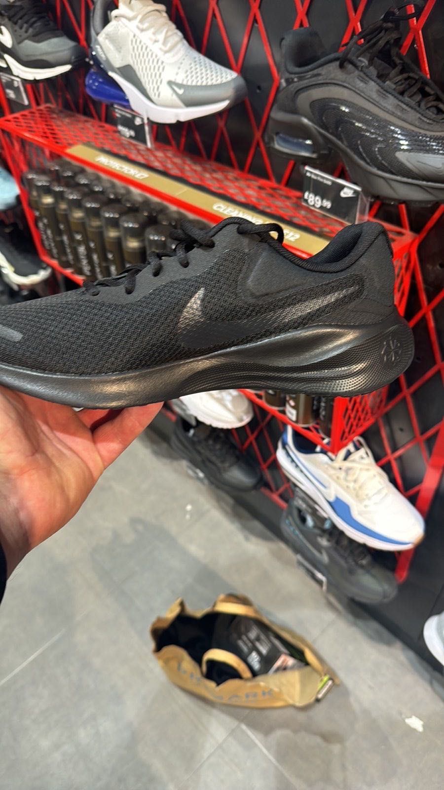Nike Revolution 7  44