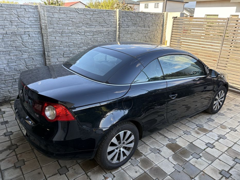 Volskwagen Eos.