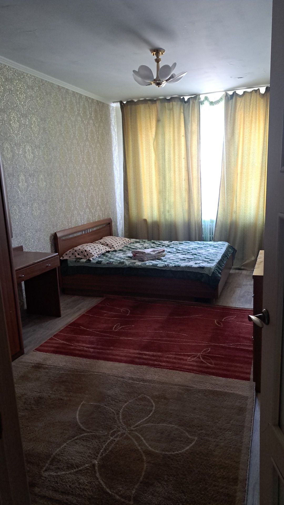 Сдаю посуточно1, 2,3комн.кв.в 12 мкр,8мкр,6мкр,.