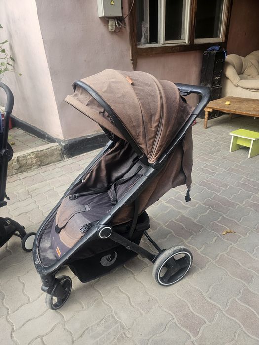 Коляска прогулочная.