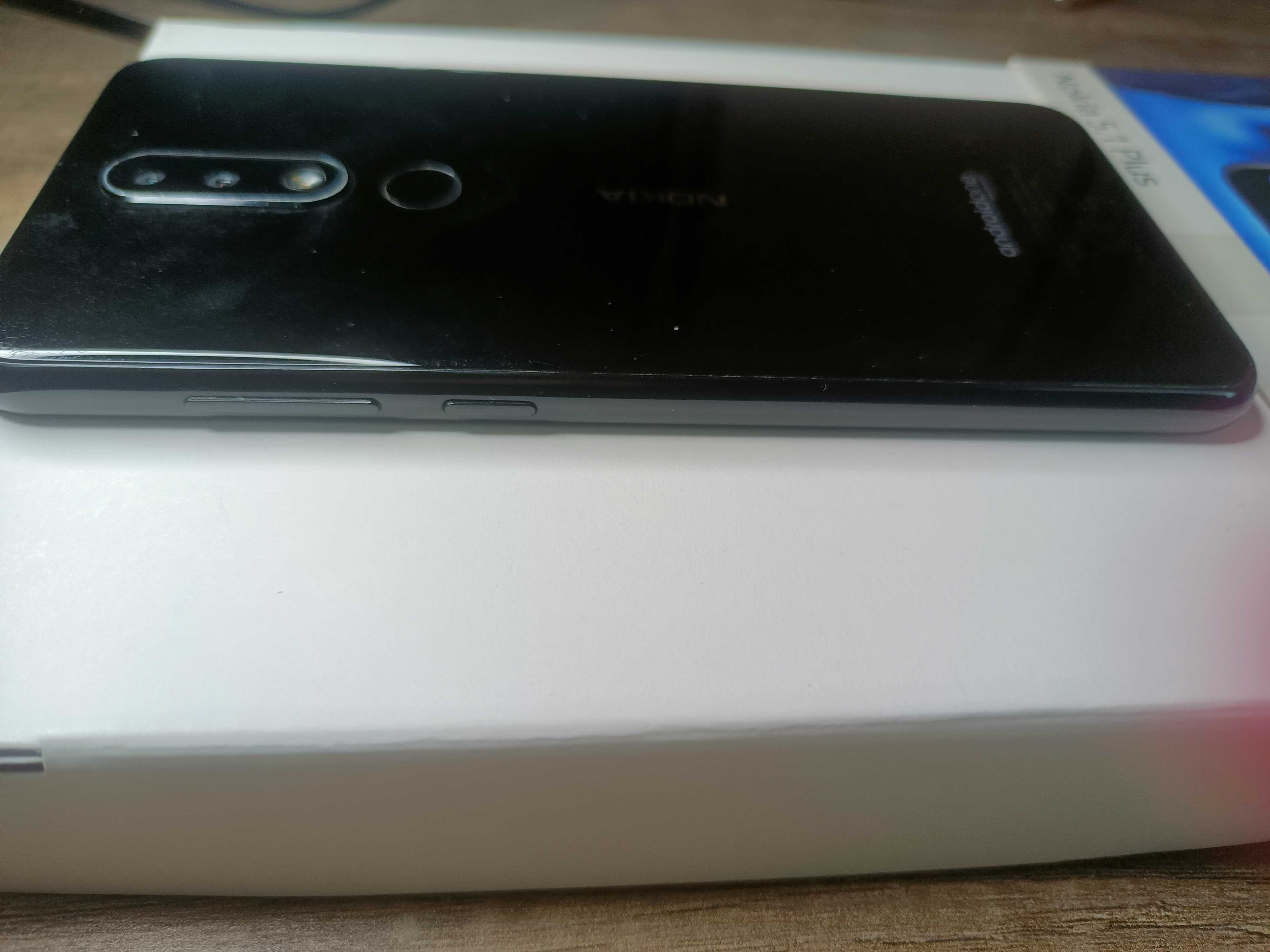 Смартфон Nokia 5.1 Plus, черен