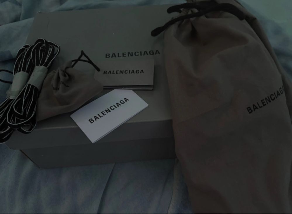 Balenciaga track led