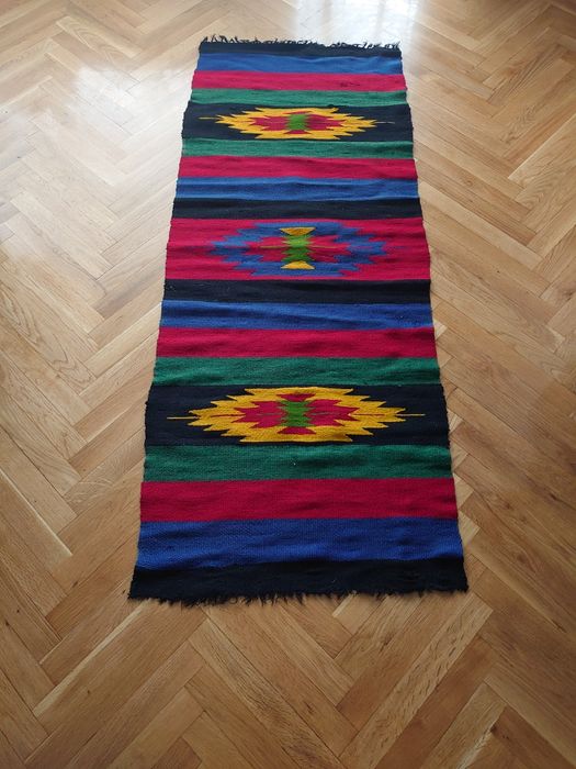 Ръчно тъкани черги.